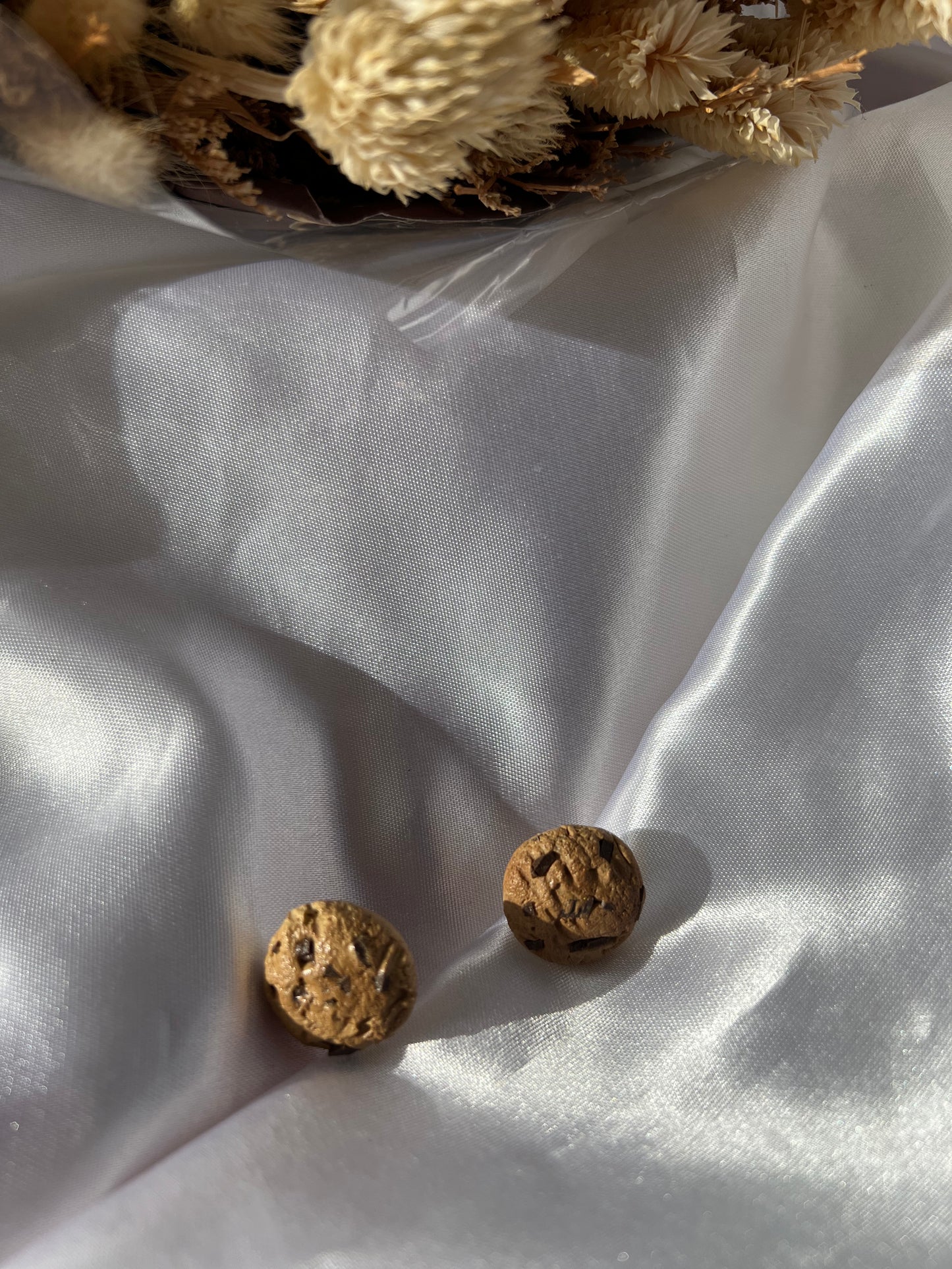 Chocolate chip cookies earrings