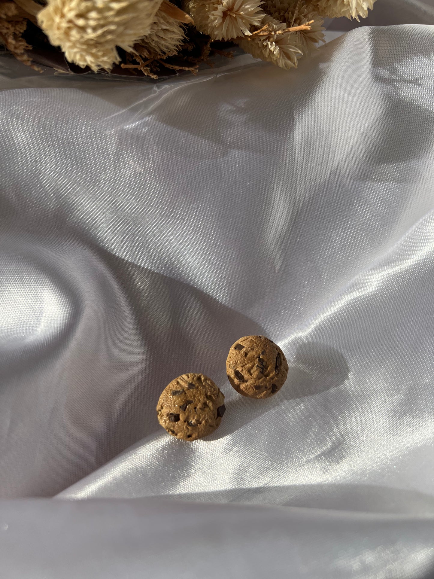 Chocolate chip cookies earrings