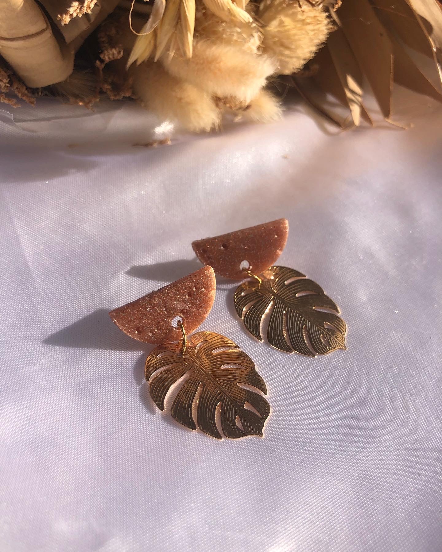 Gold Monsteras earrings