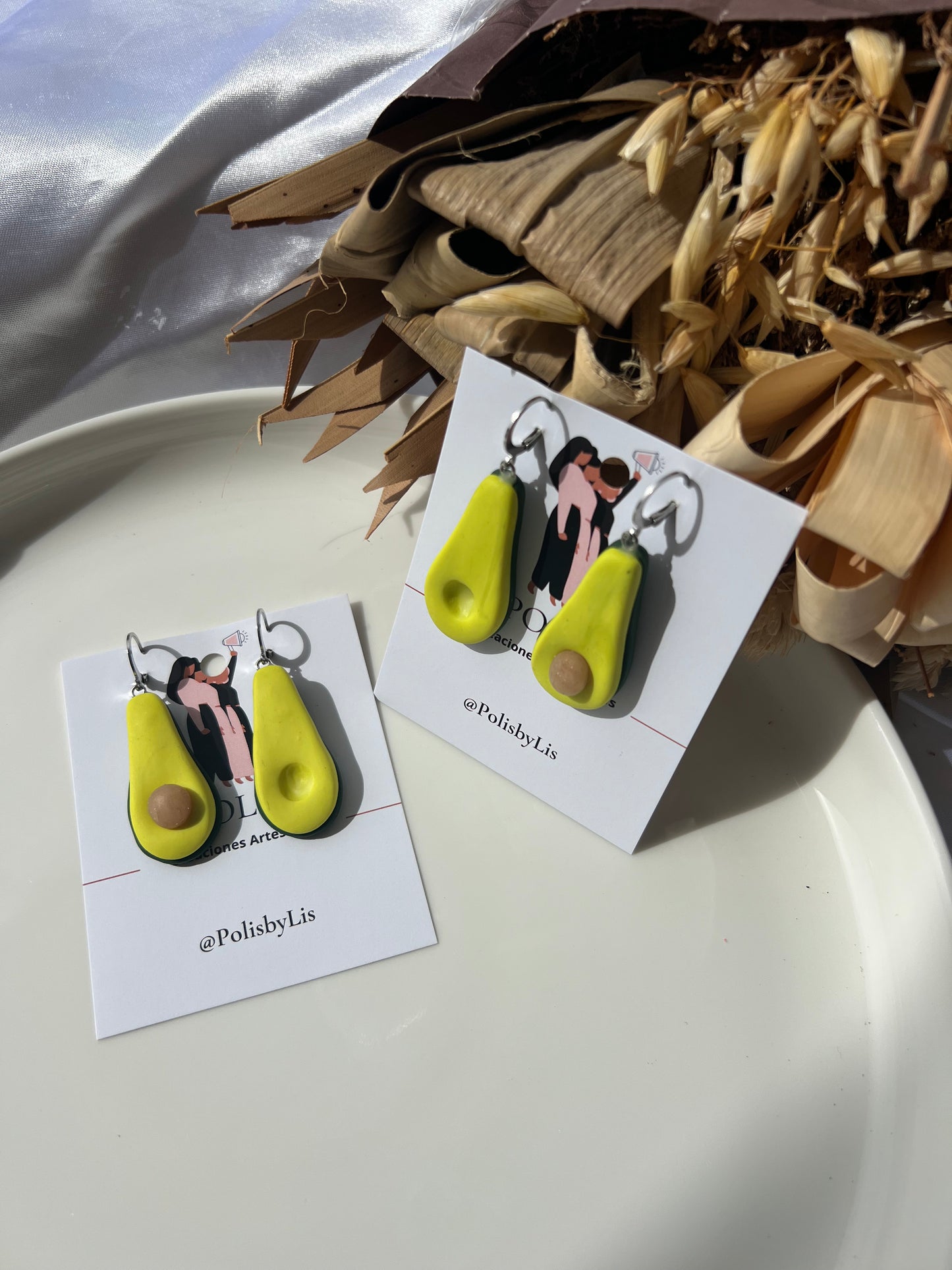 Avocado earrings